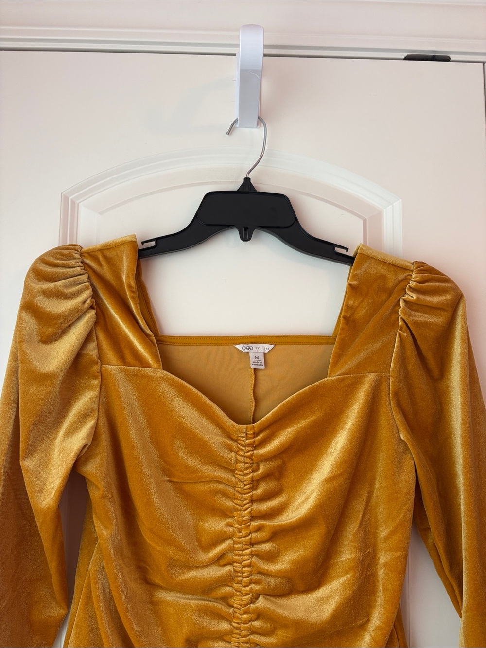 Cato Mustard Gold Velvet Ruched Long Sleeve Top Size Medium - Picture 3 of 8